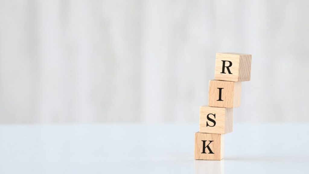 riskと書かれたブロック